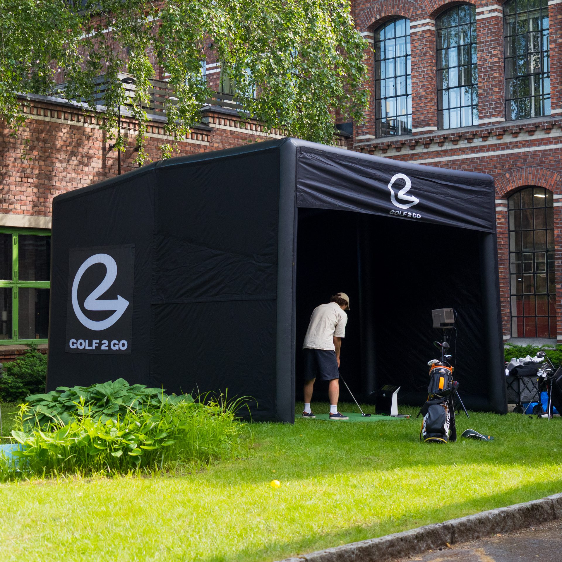 Oppblåsbart eventtelt